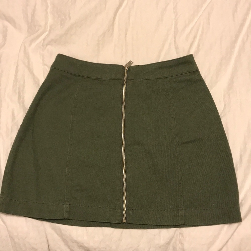 H&M green mini skirt